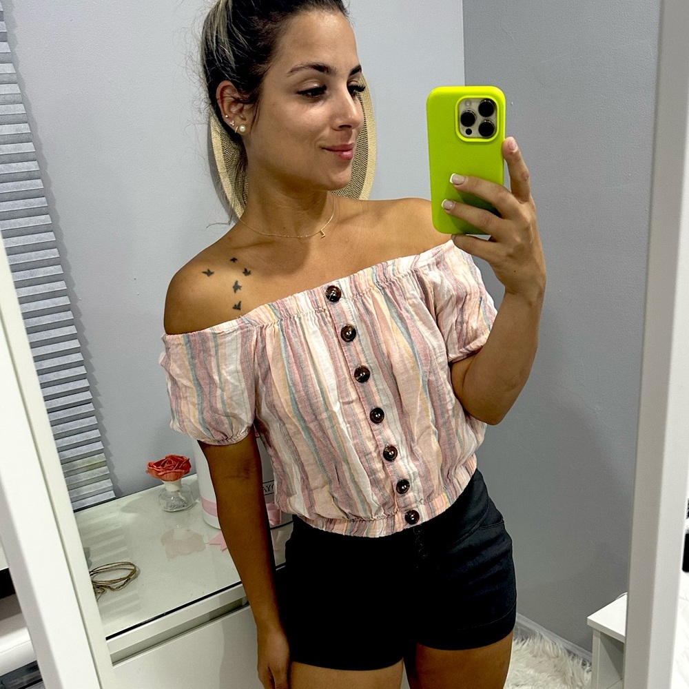 Off the shoulder top with buttons